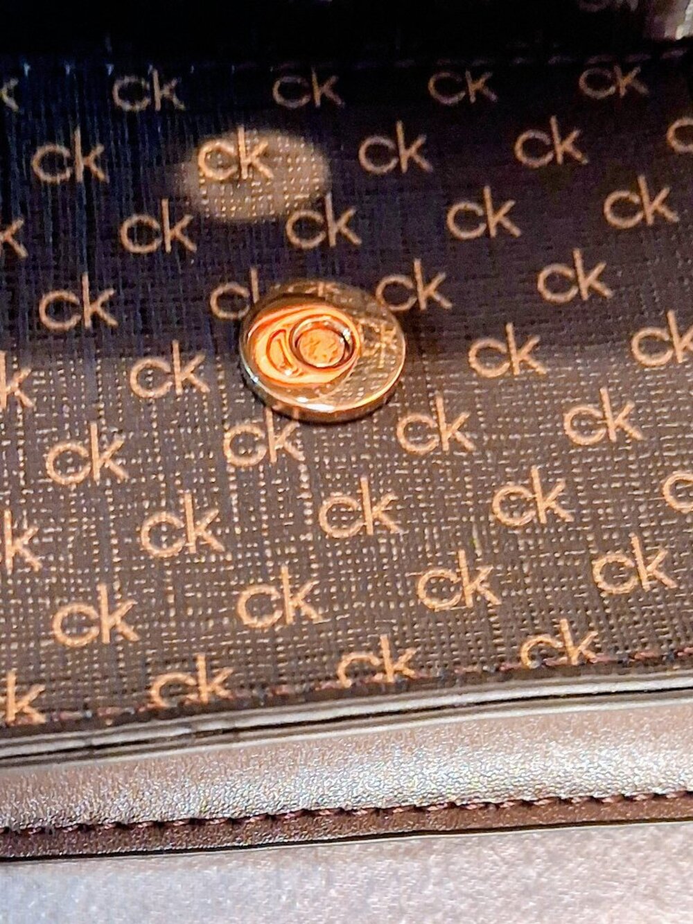Calvin Klein MINI Card Case Folding Wallet Key Chain Holder Brown Faux Leather - Picture 8 of 9